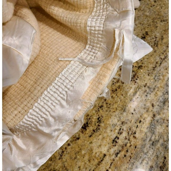 Onkaparinga Bedding Vtg Onkaparinga Merino Wool Blanket Satin Trim 85x75 Doubl Cream Waffle